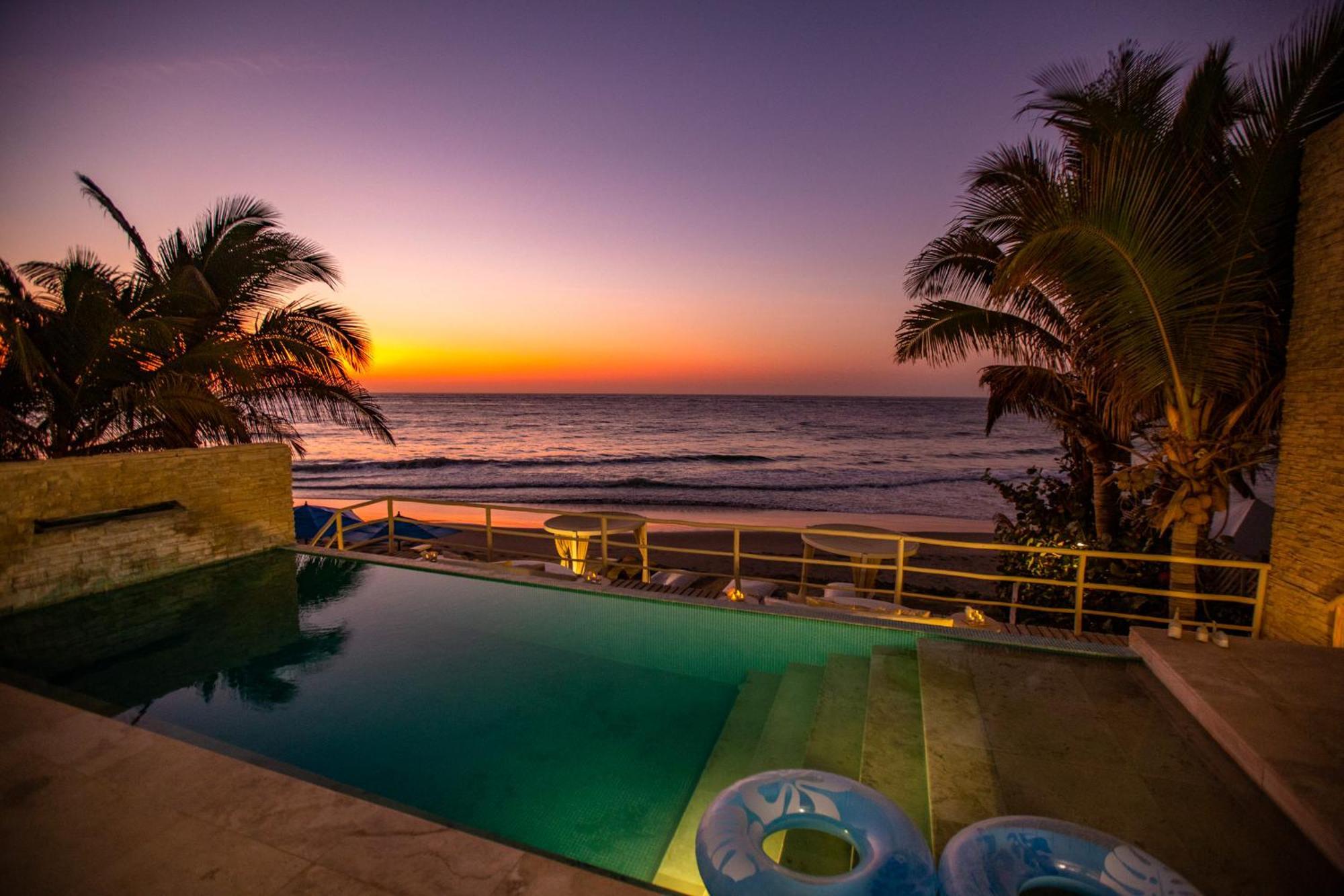 Dco Suites Lounge & Spa Mancora Exterior photo